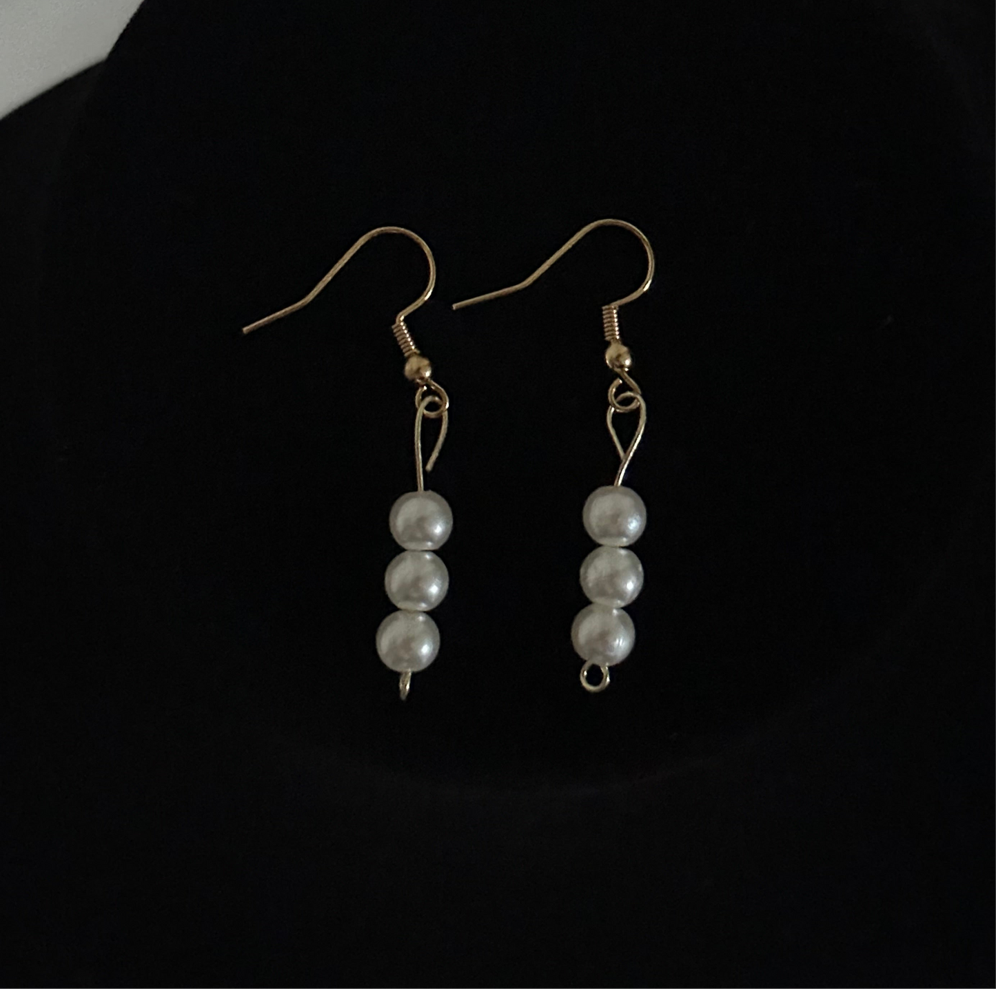 XO Pearl Earrings