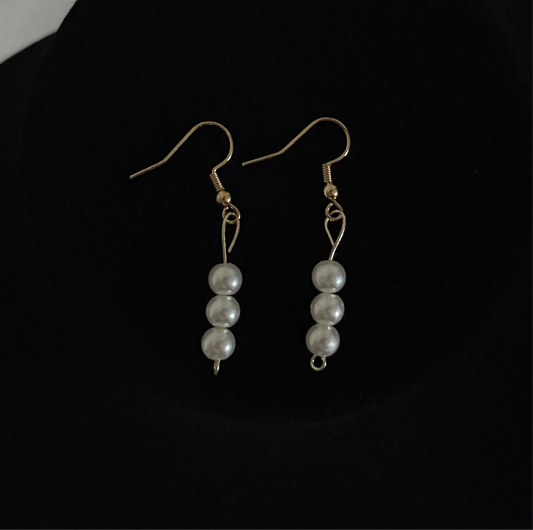 XO Pearl Earrings
