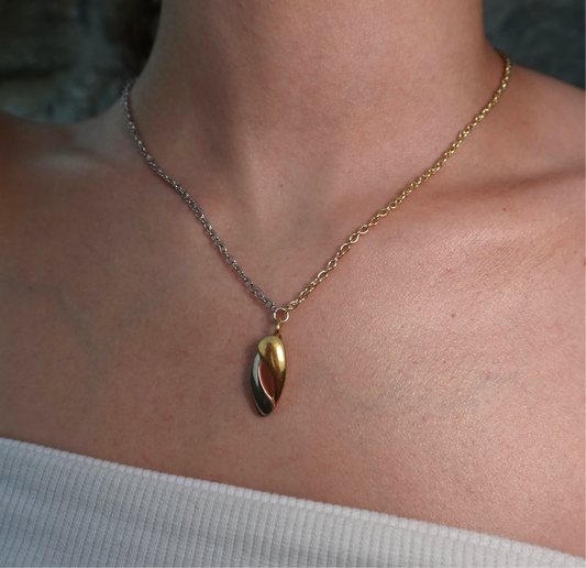 Interlinked Two-Tone Necklace