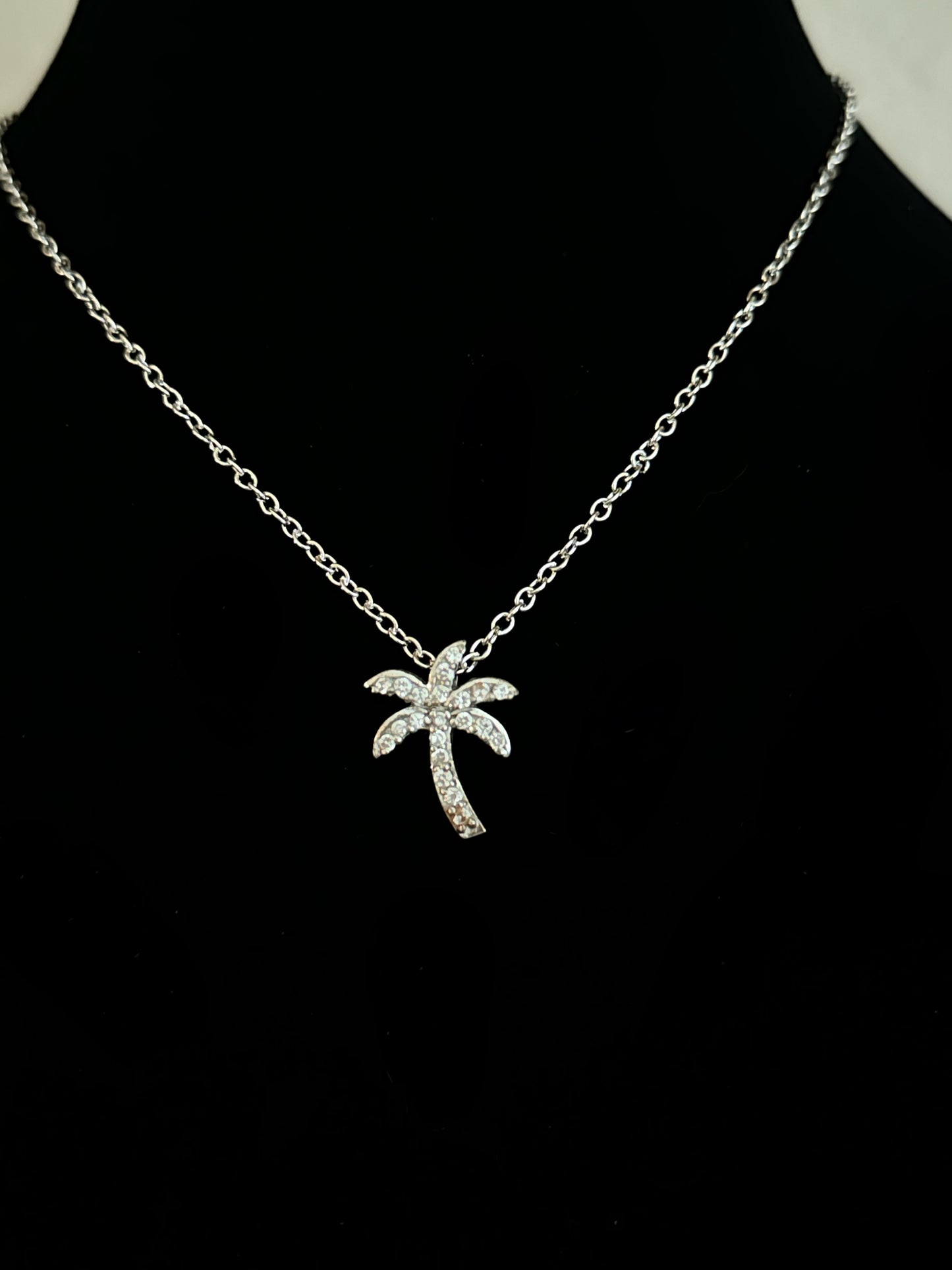 Palm Necklace